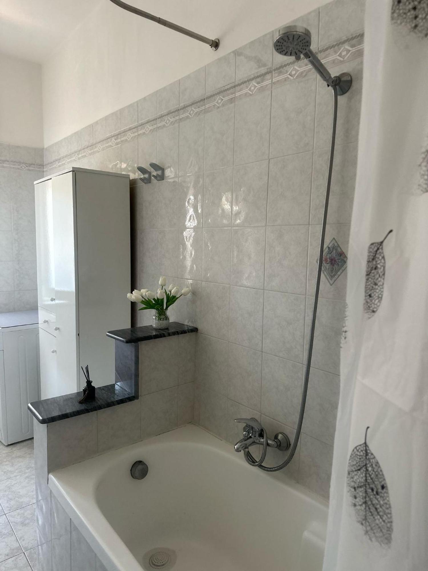 Greta Apartment